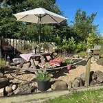 Handy For District, Detached Casa de Férias *