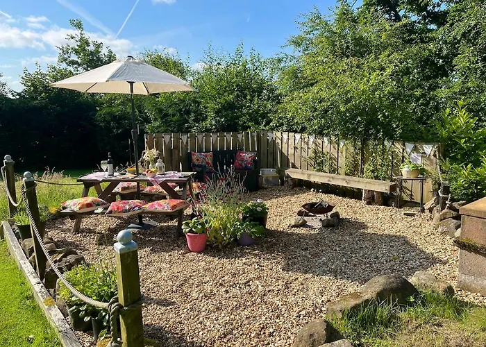 Handy For District, Detached